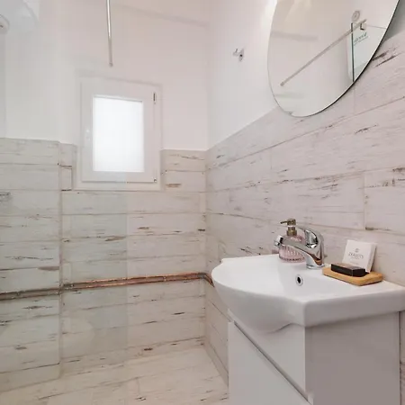Panorama - One Bedroom דירה